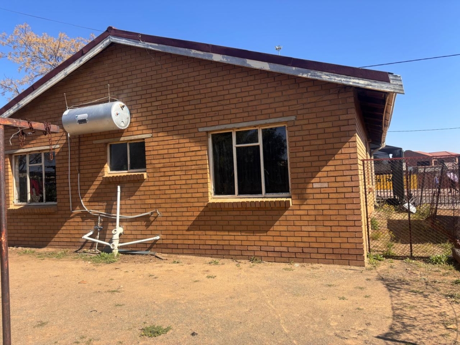 3 Bedroom Property for Sale in Kagisanong Free State